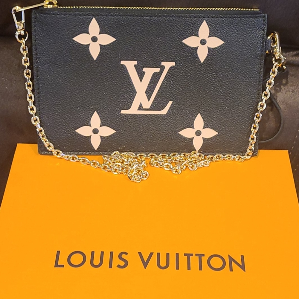 Louis Vuitton giant monogram pochette